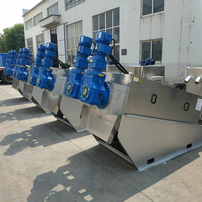 acheter 3580mm*1320mm*1760mm Taille Multiplate Sludge Déshydratation vis Filtreur de presse machine pour le traitement des eaux usées municipales online manufacture